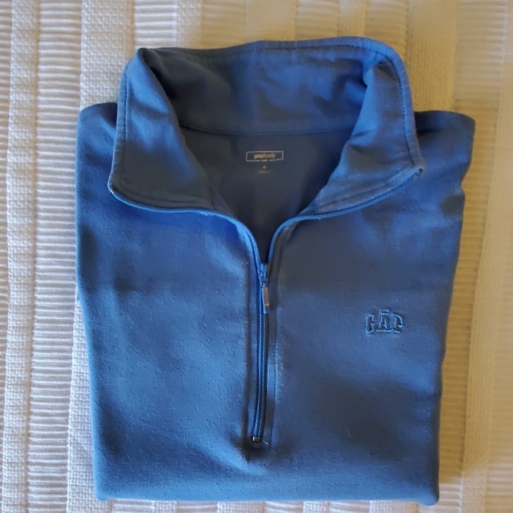 Women's quarter zip top